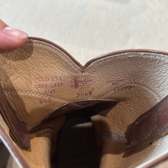 Justin Boots Distressed Brown Western Boots - Picture 6 of 7